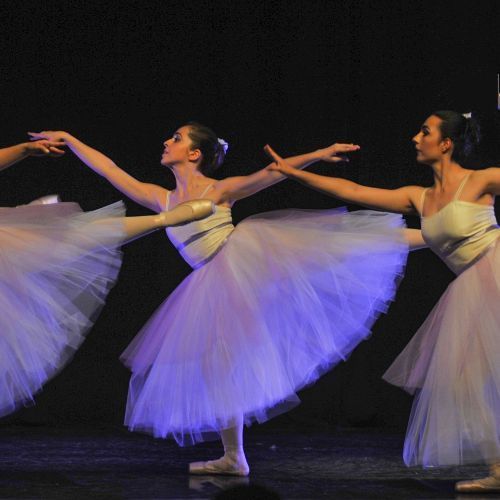 CaDA Escola Apresentacoes Repertorio Classico 500x500